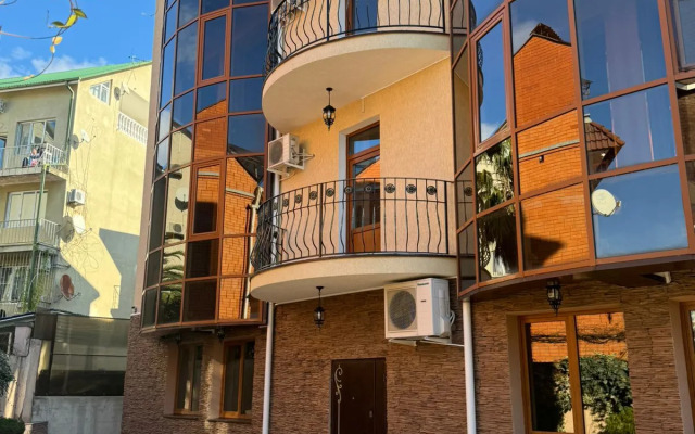 Golden House Guest House