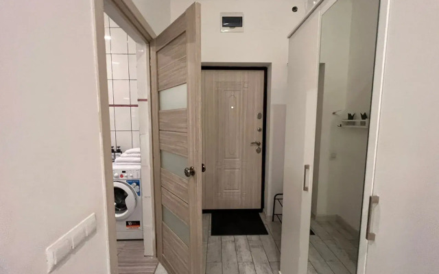 Mirny, Kuvshinok 8 Flat