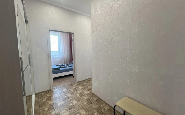 Na Ulitse Shiroko-Kholodnaya 8 Flat