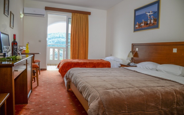Arta Palace Hotel