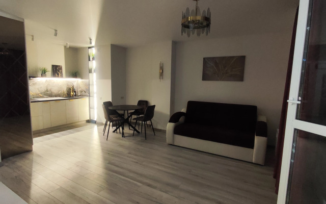 Premium Flat