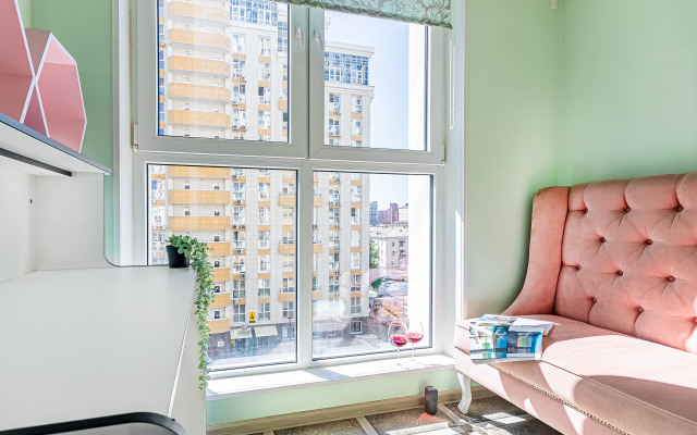 Апартаменты Стиль и Спокойствие Ортопедический Матрас Smart TV и Панорамное Окно ЖК Большой by Depart Apart