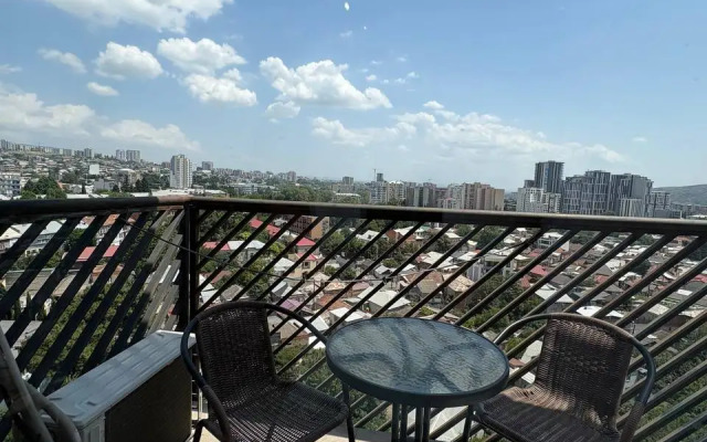 Flat Na 4 Gostya V Tsentre Tbilisi