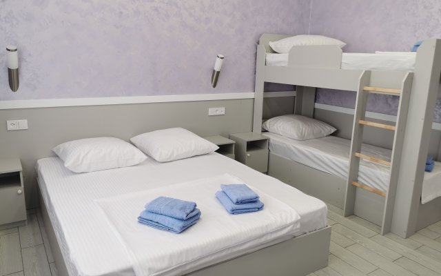 Zvezdny Hotel