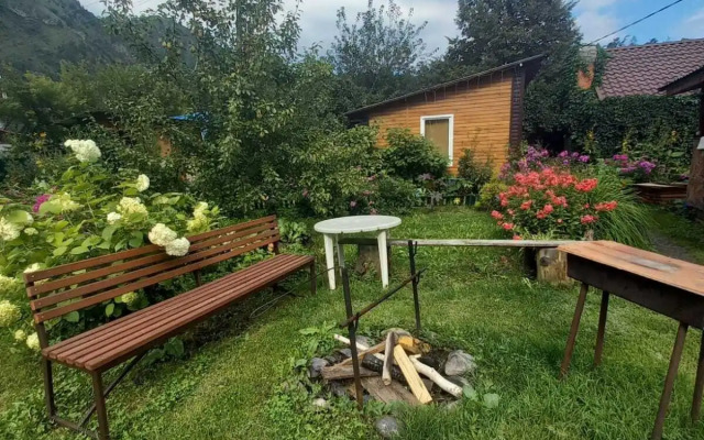 Recreation camp Na Druzhby 42/1
