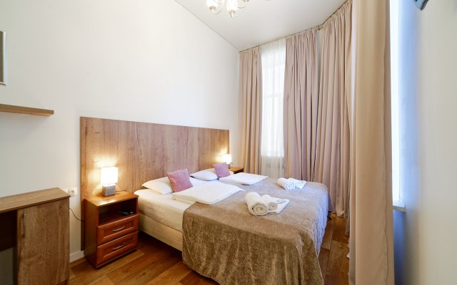 Svetly U Ermitazha Guest house