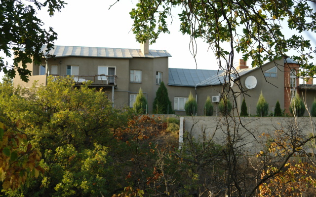DUBRAVA Guest House