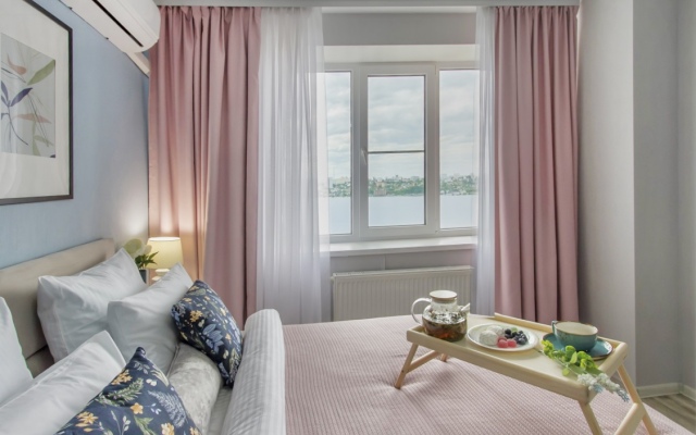 Magnificent panorama of the waters of Voronezh Apartments