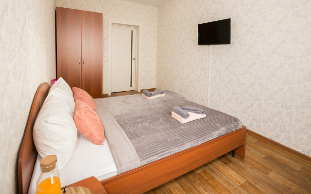 Na Deputatskoy 47/2 Apartments