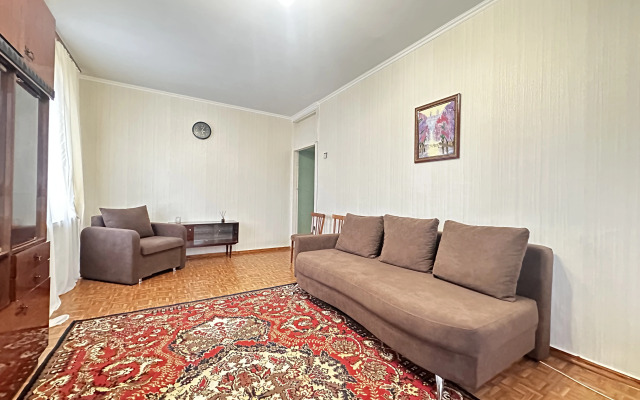 2-komnatnaya kvartira nedaleko ot tsentra Flat