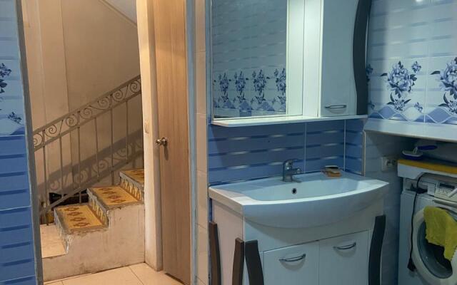 Liya Private House