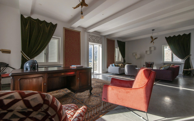 Shah Complex Villa