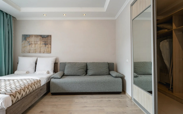 Dvukhetazhnaya S Terrasoy Otdykh U Ruchyya Flat