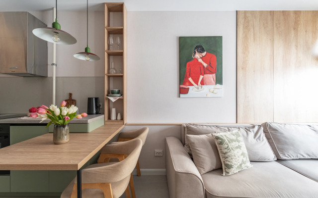 Квартира с отдельной спальней рабочим местом и авторским интерьером