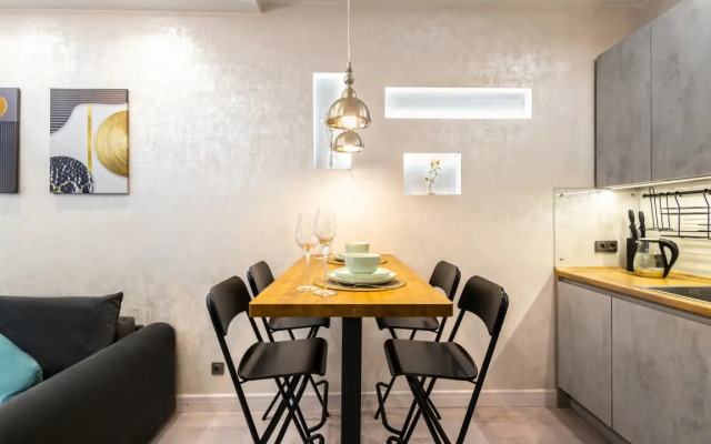 Апартаменты Бизнес с Балконом Elite Apartments