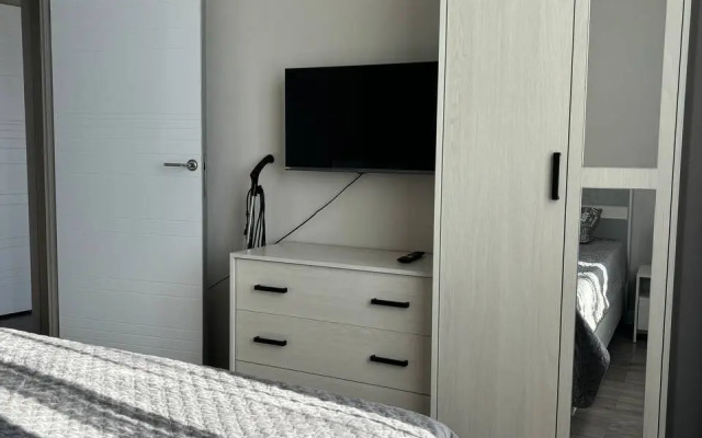 S Bacsejnom V Zhivopicnom Meste Zhk Kiparis 289 Flat