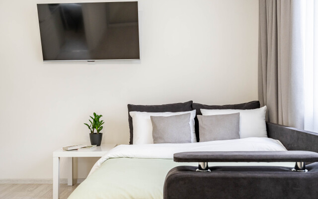 Light U Leninskogo Prospekta Satin Home Flat