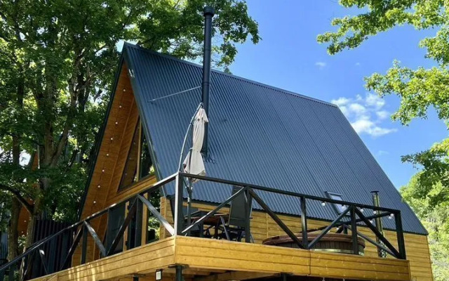 Частный дом Пещера