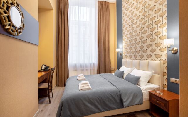 Neo Classic hotel