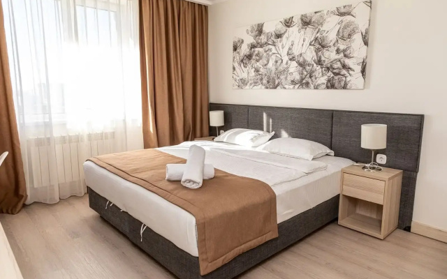 Apart-' Yes, apartments by botanical garden