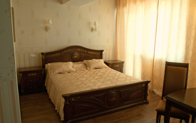 New Astoria Hotel