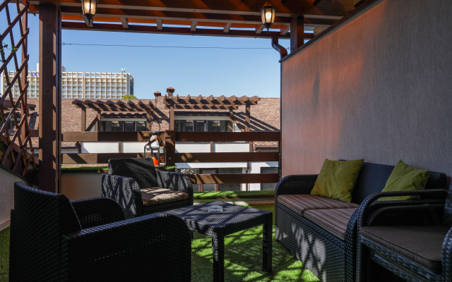 Apartments Mandarin Park 7