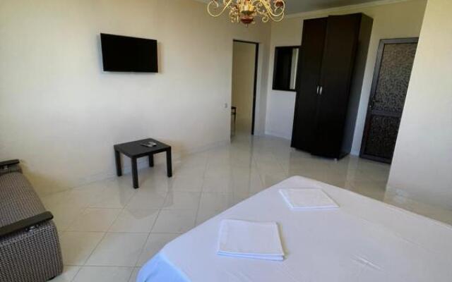 Kamila Private House