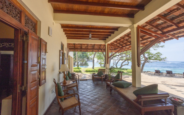 South Point Abbey 4 bedroom beach front Villa
