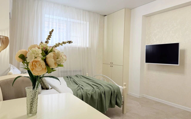 Апартаменты Студия возле Моря для Двоих на цокольном этаже