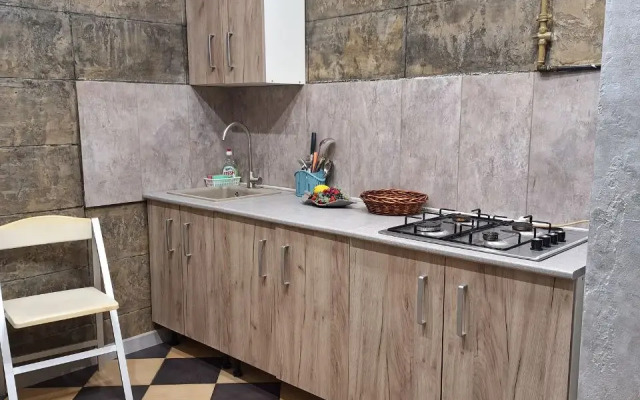 U Metro Sadovaya Flat