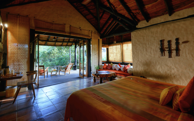 Бунгало Pugdundee Safaris - Kanha Earth Lodge