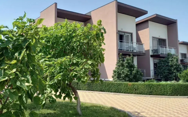 Апартаменты 40 м² на Первой Линии Моря