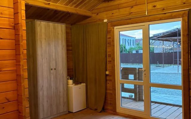 Guest house Mayak Village