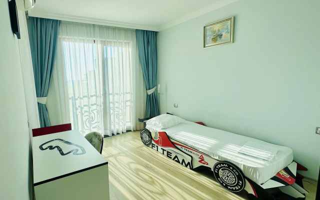 Апартаменты с видом на море рядом с пляжем