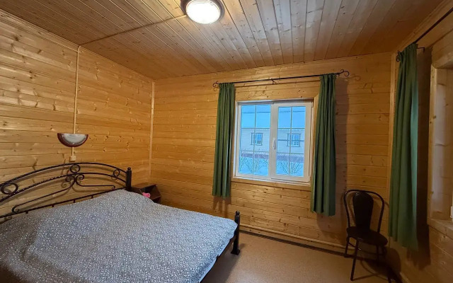 Na Beregu Ozera Plescheevo 57a Private house