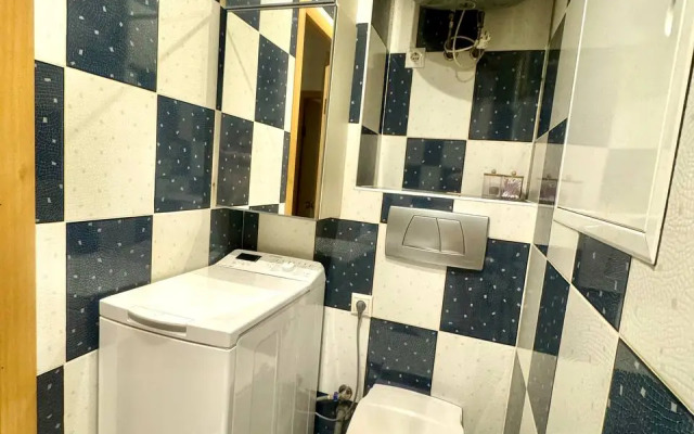Holmy Nahimovsky Apart Flat