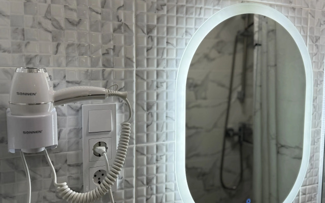 3-Kh Mestnye u Chernogo Morya Lenina 219/5 Apartments