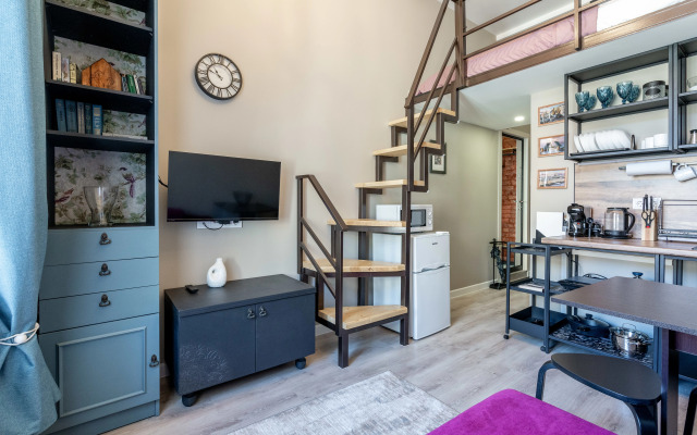 Квартира Комфортная студия с дизайнерским ремонтом