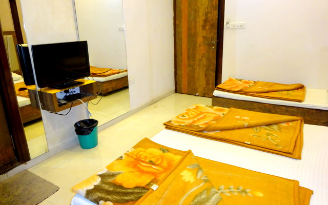 Отель Sunrise Palace by Sky Stays