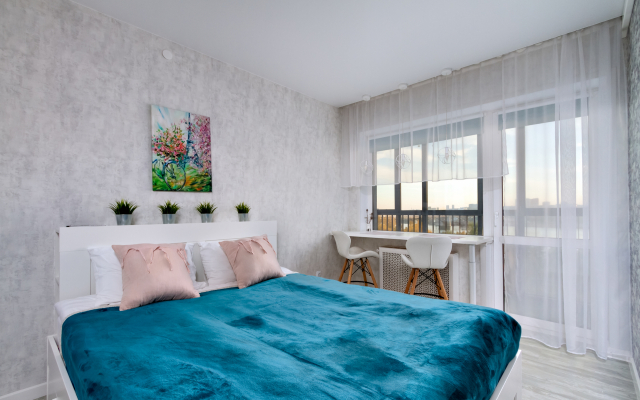 Квартира Уютная студия с лоджией шикарным видом из окна