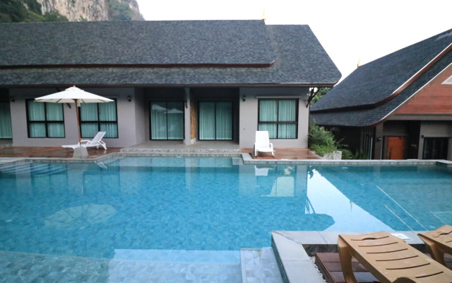 The Scene Cliff View Villas Hotel