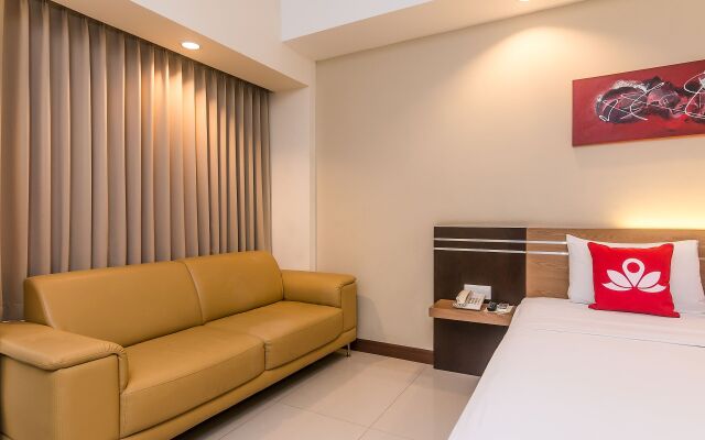 ZEN Rooms Legian Dewi Sri Hotel