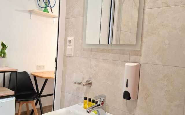 Апарт-отель Nebula's Red&White Apartment