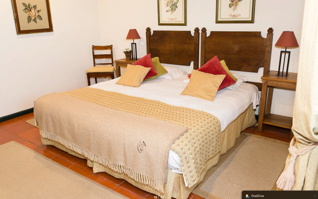 Отель Замок Casa de Santa Ana de Beira