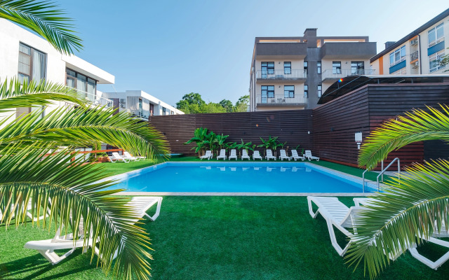 Green Palace 4 S Podogrevaemym Basseynom Krugly God Apartment