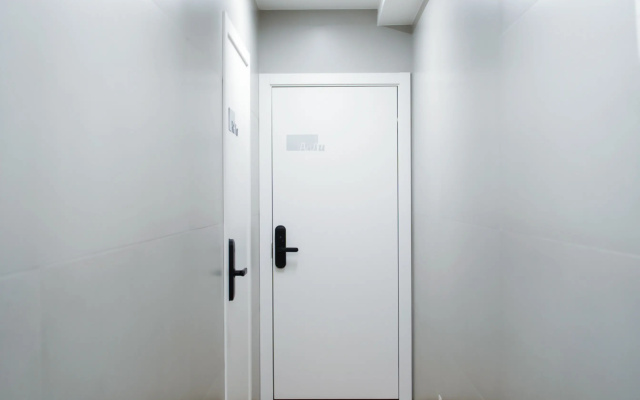 Apart-otel' 5 Geniev