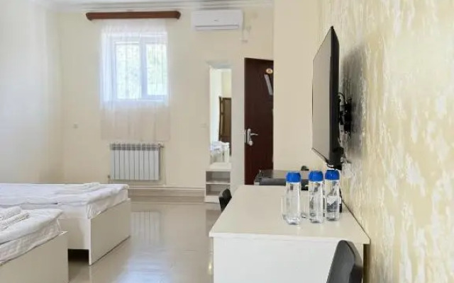 Oasis Hotel Kapan