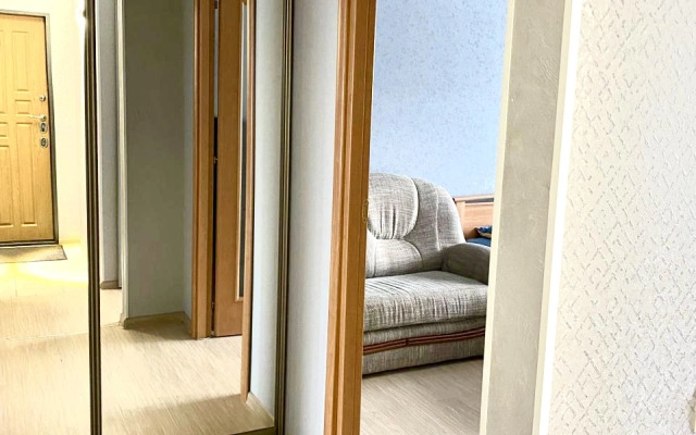 Квартира 2-комнатная с балконом на Октябрьском