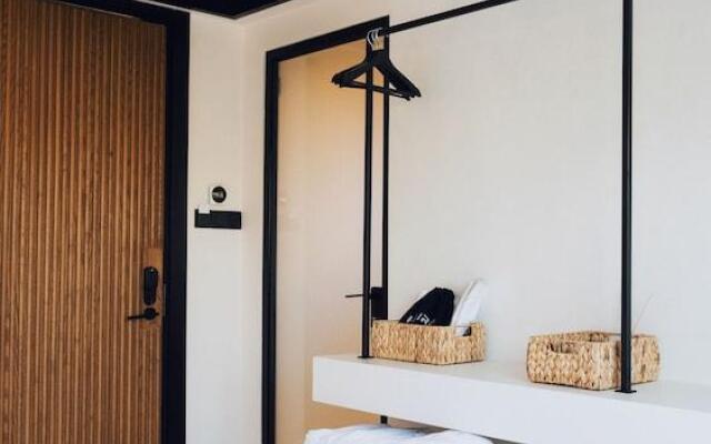 To Be Social House Hotel