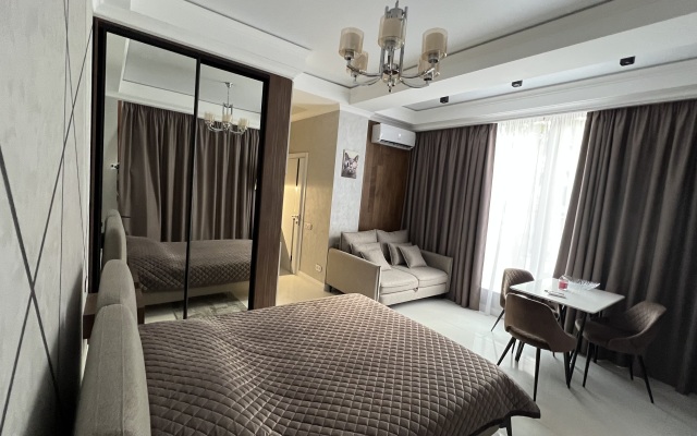 Mandarin Apartments